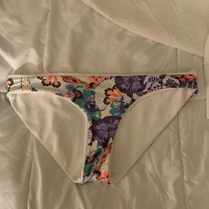 MAAJI *NEVER WORN* Swim Bottoms